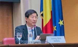 FMI reduce estimarea pentru creşterea economiei noastre